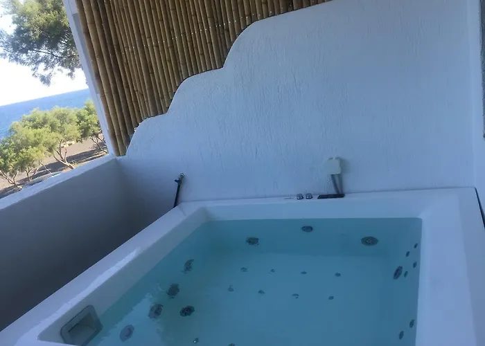 Blue Diamond Bay Hotel 3*