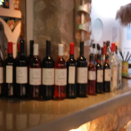 Blue Diamond Bay מלון 3*