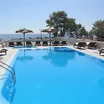 Blue Diamond Bay Hotell 3*